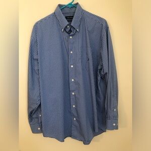 Nautica Non-Iron Plaid Button-up Shirt